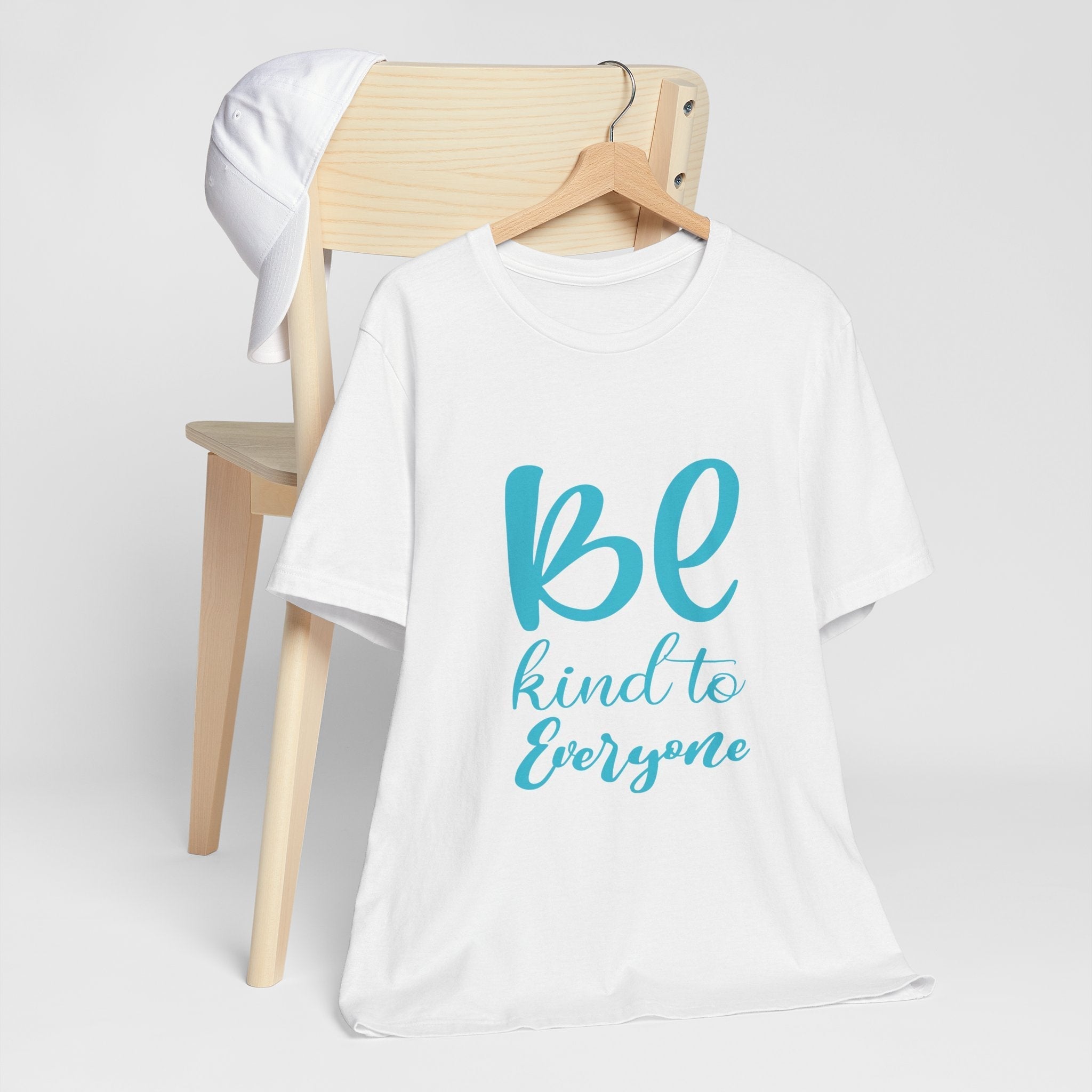 Unisex Graphic Tee – Eco-Friendly “Be Kind” Shirt for Everyday Wear