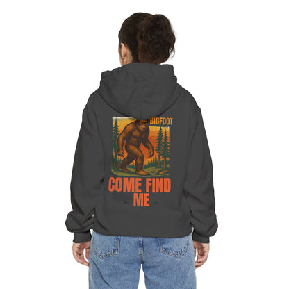 Bigfoot Come Find Me Hoodie | Unisex Garment-Dyed, Fun Wilderness Apparel, Unique Gift for Adventure Lovers, Ideal for Outdoor [...]